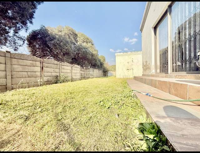 7 BEDROOM HOUSE FOR SALE IN VANDERBIJLPARK CE 4